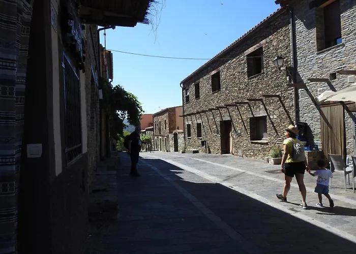 Monfragüe * Villarreal de San Carlos